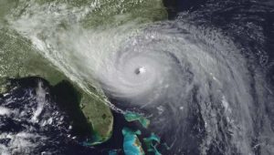 Hurricane Hugo approaches the South Carolina coast